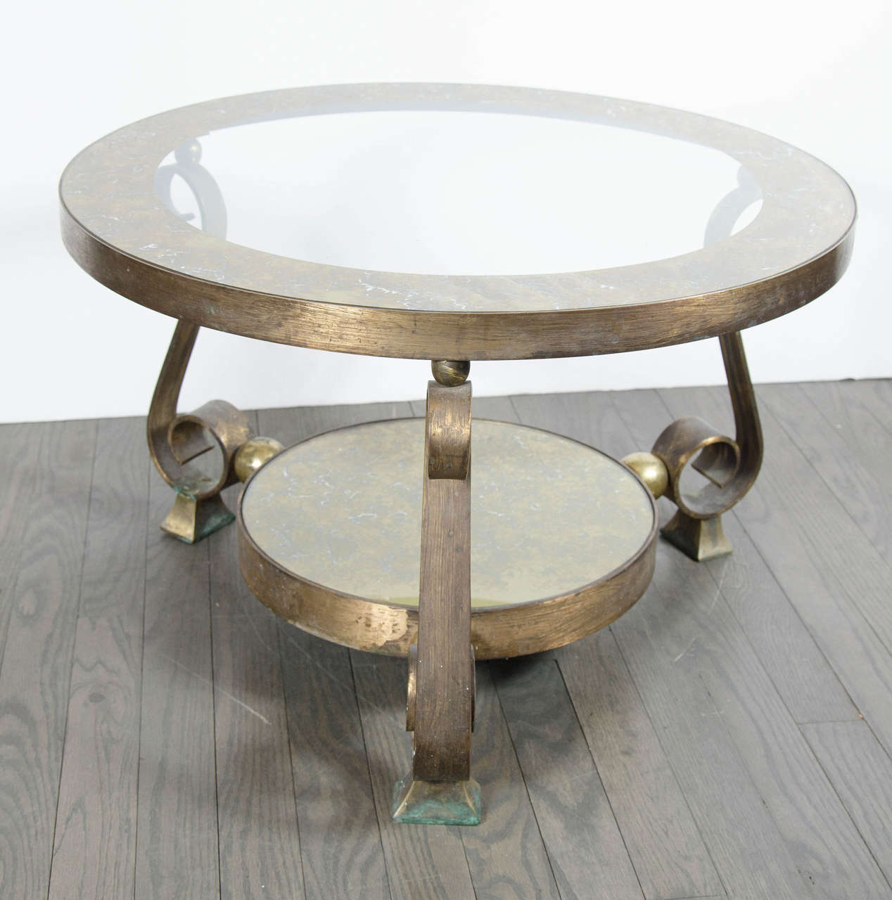 Elegant  Mid-Century Occasional Table By Arturo Pani 2