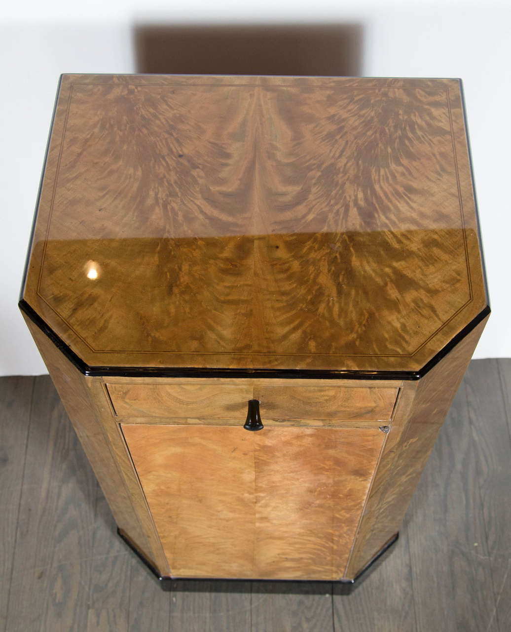 Pair of Art Deco Skyscraper Style Night Stands / End Tables in Book-Matched Elm 2