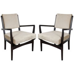 Luxe Pair of Mid-Century Modernist Occasional Armchairs in Hand-Rubbed Walnut