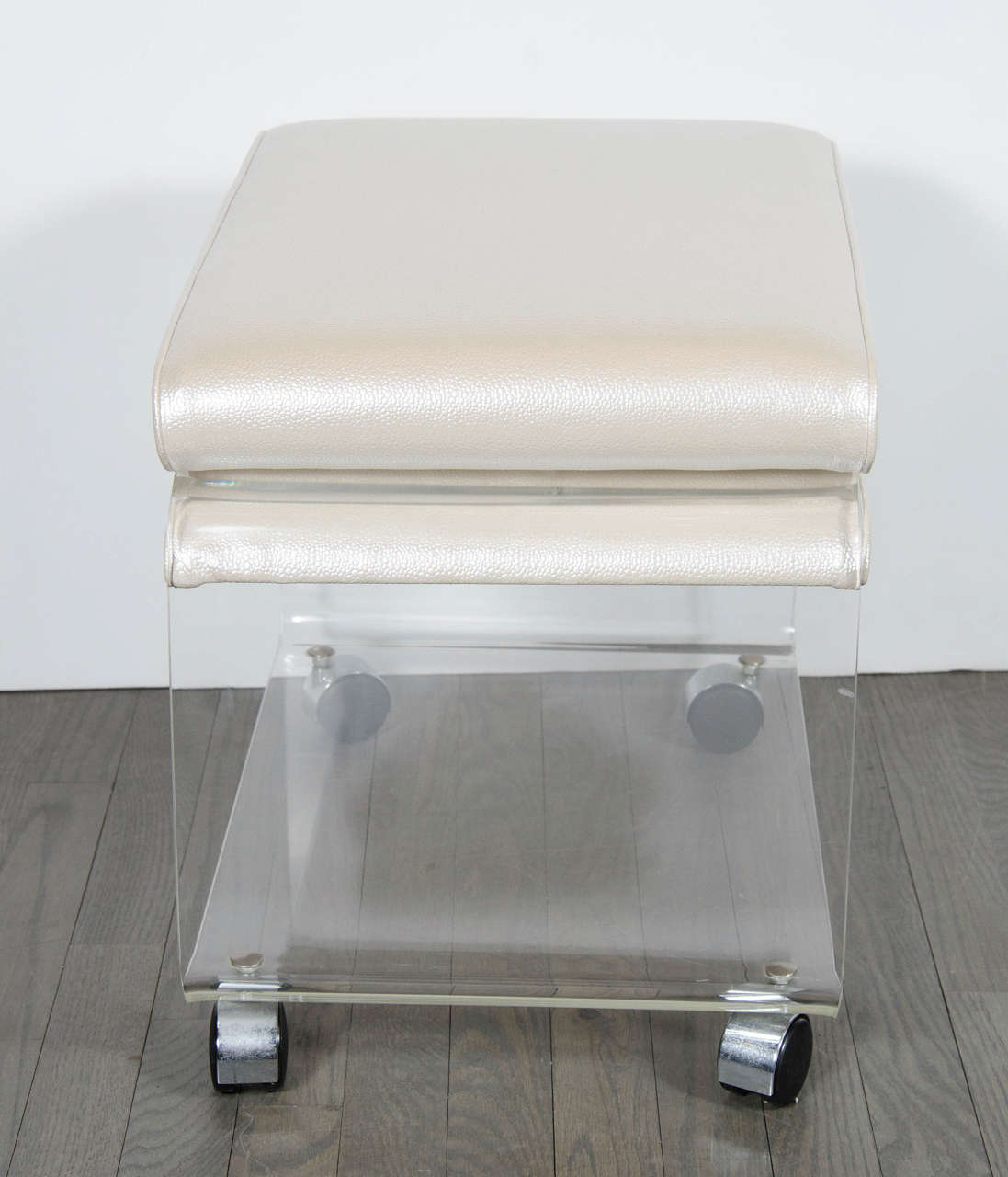 Mid-Century Modernist Enclosed Waterfall Lucite Stool with Faux Oyster Shagreen In Excellent Condition In New York, NY