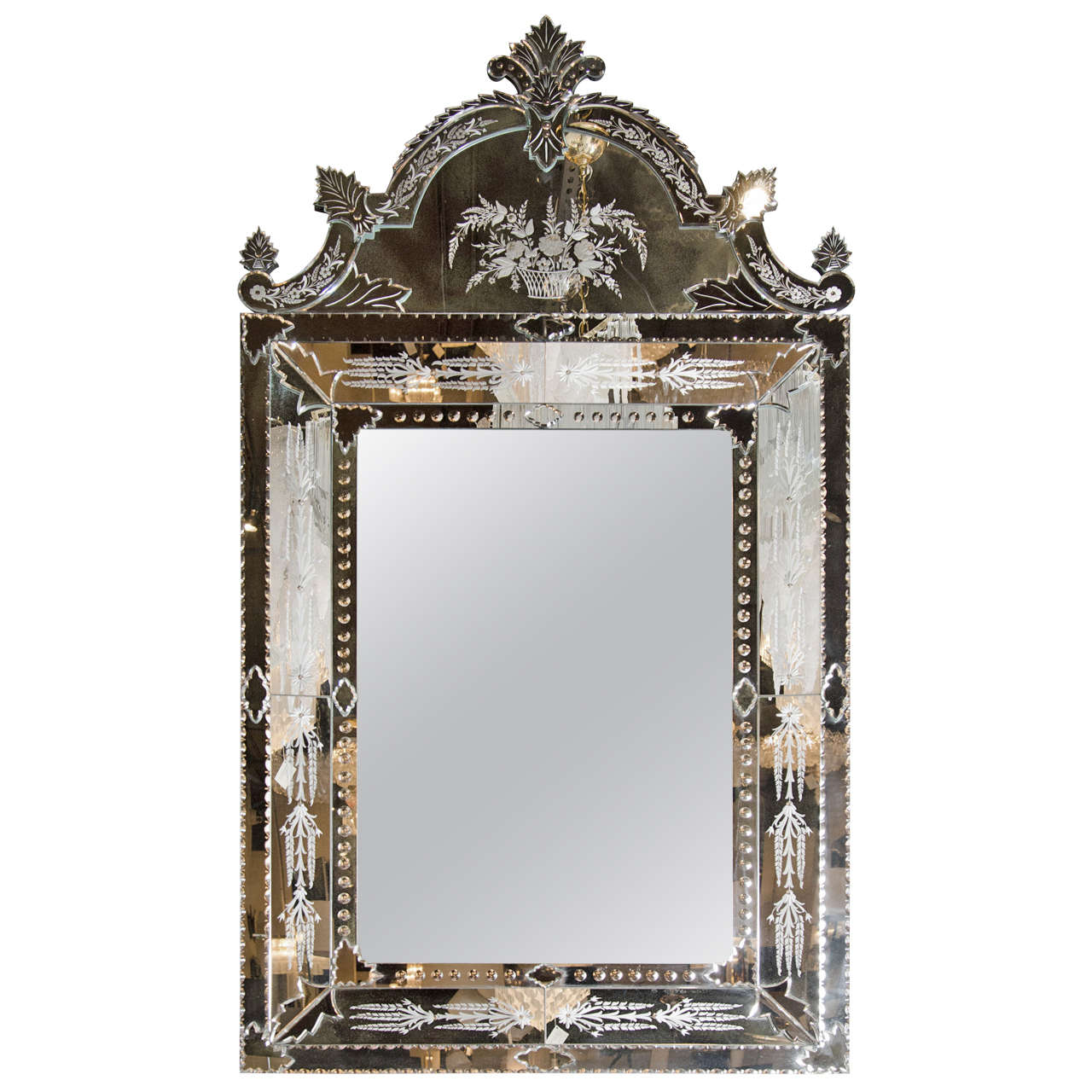 Exquisite Venetian Style Mirror with Stylized Foliage Detailing