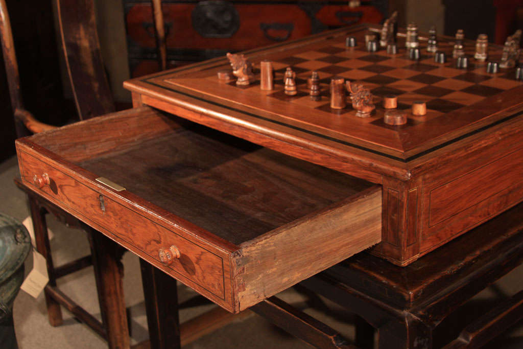 Large Philippine Moro Chess Set & Game Box For Sale 1