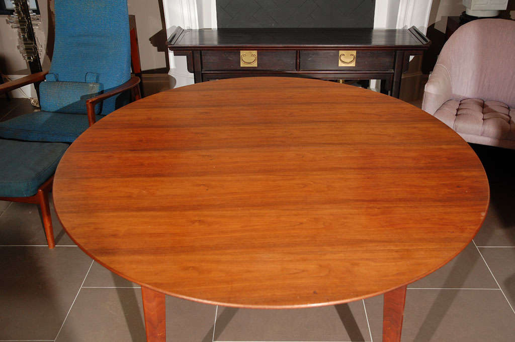 American Dunbar dining table For Sale