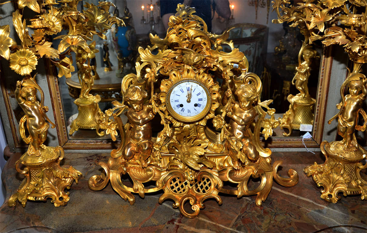 19th Century Gorgeous Gilded Bronze Mantel Clock For Sale