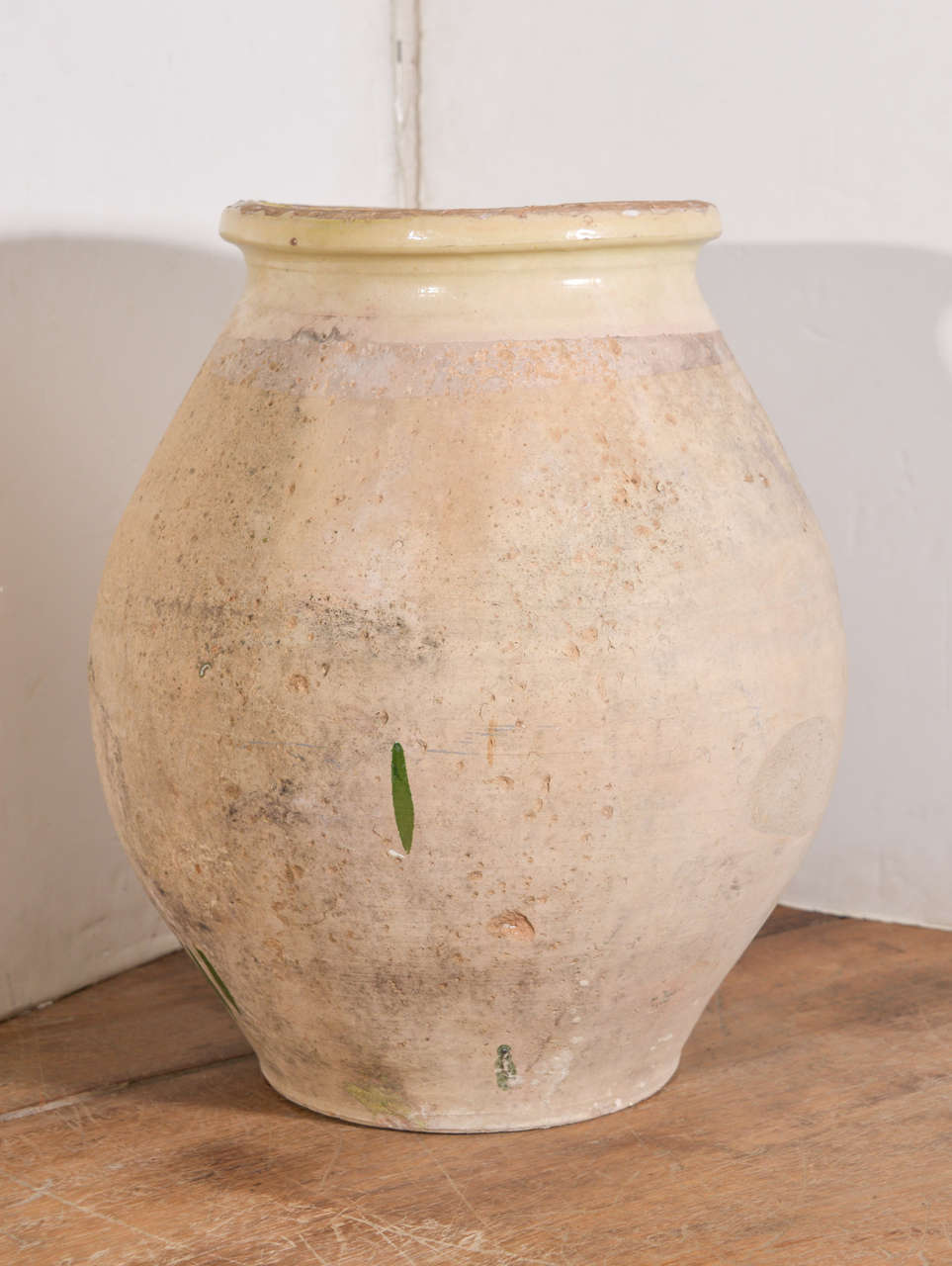19th c French Biot with pale yellow glaze.
