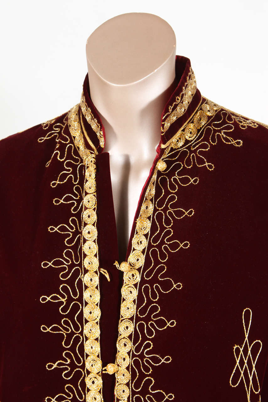 Moorish Moroccan Caftan 1970s Maxi Dress Kaftan Embroidered with Gold Size M