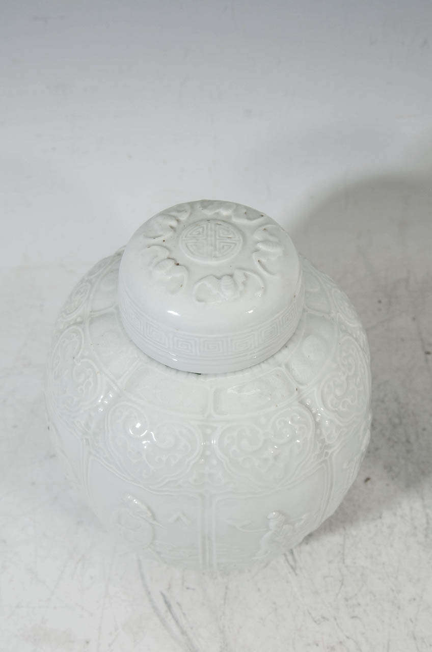 A 19th Century Pair of Blanc de Chine Porcelain Ginger Jars 2
