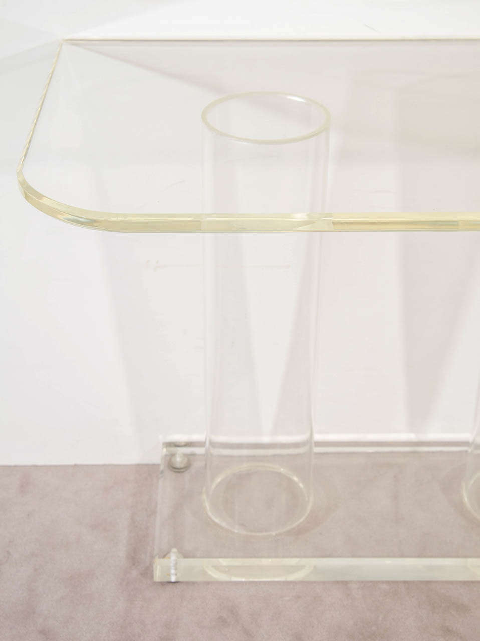 A Mid Century Pair of Lucite Console Tables In Good Condition In New York, NY