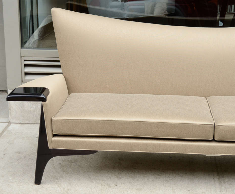 Mid-20th Century Modernist Sculptural Sofa in the Westport Manner