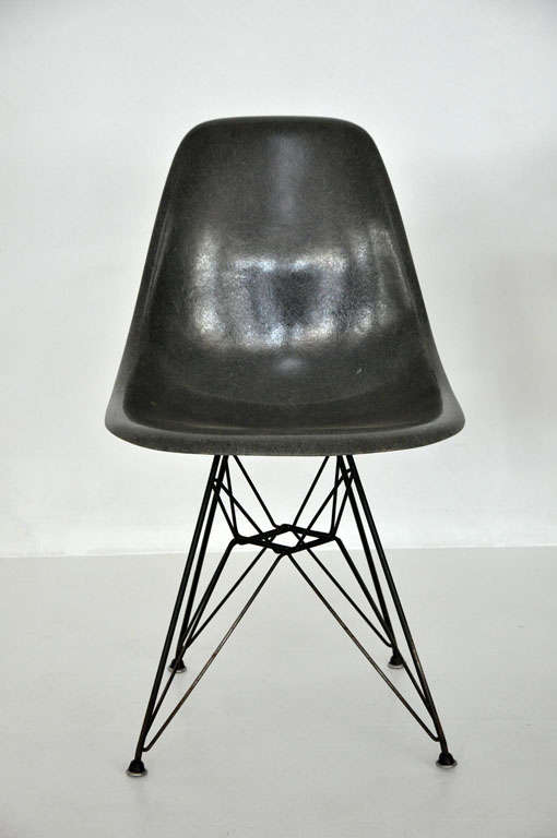 American 6 Charles Eames shell chairs