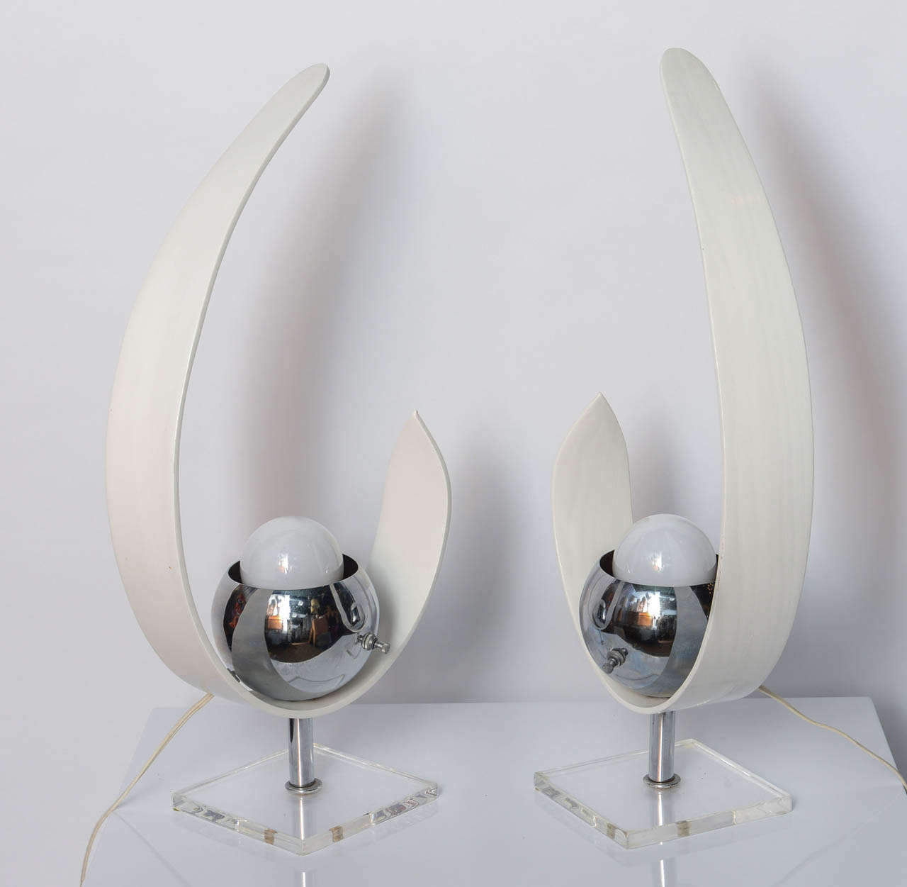 1960s Modernist Robert Sonneman Style Wood and Chrome Eyeball Table Lamps 3