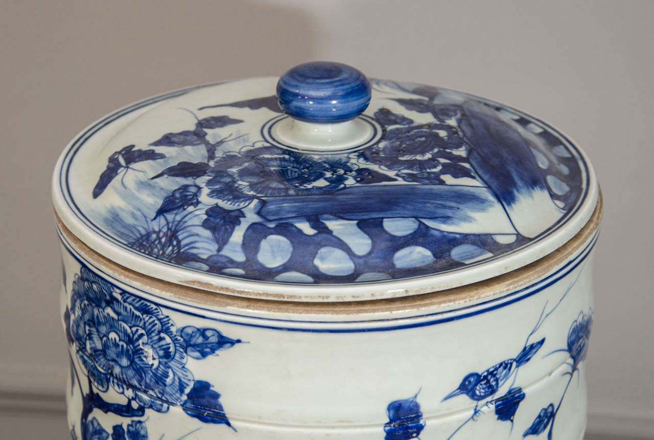 20th Century Pair of Cylindrical Blue and White Porcelain Jars