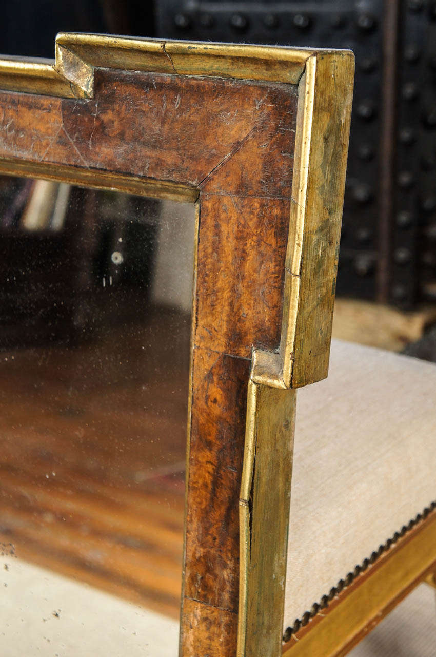 19th Century English Burl-Walnut and Parcel-Gilt Mirror In Good Condition For Sale In Millbrook, NY