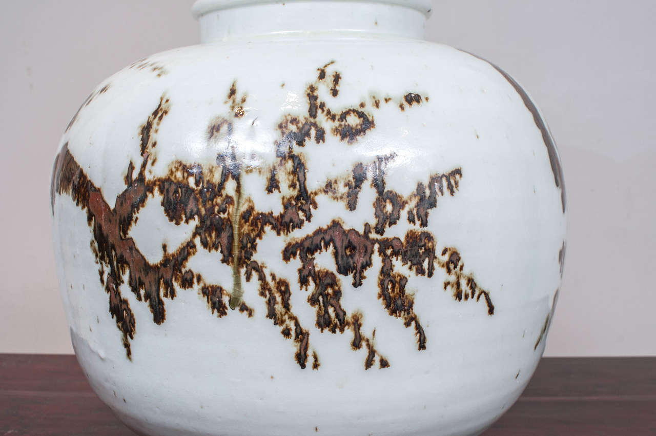 Chinese Ceramic Vessel In Excellent Condition In Washington, DC