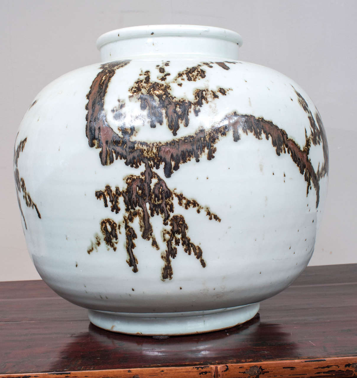 20th Century Chinese Ceramic Vessel