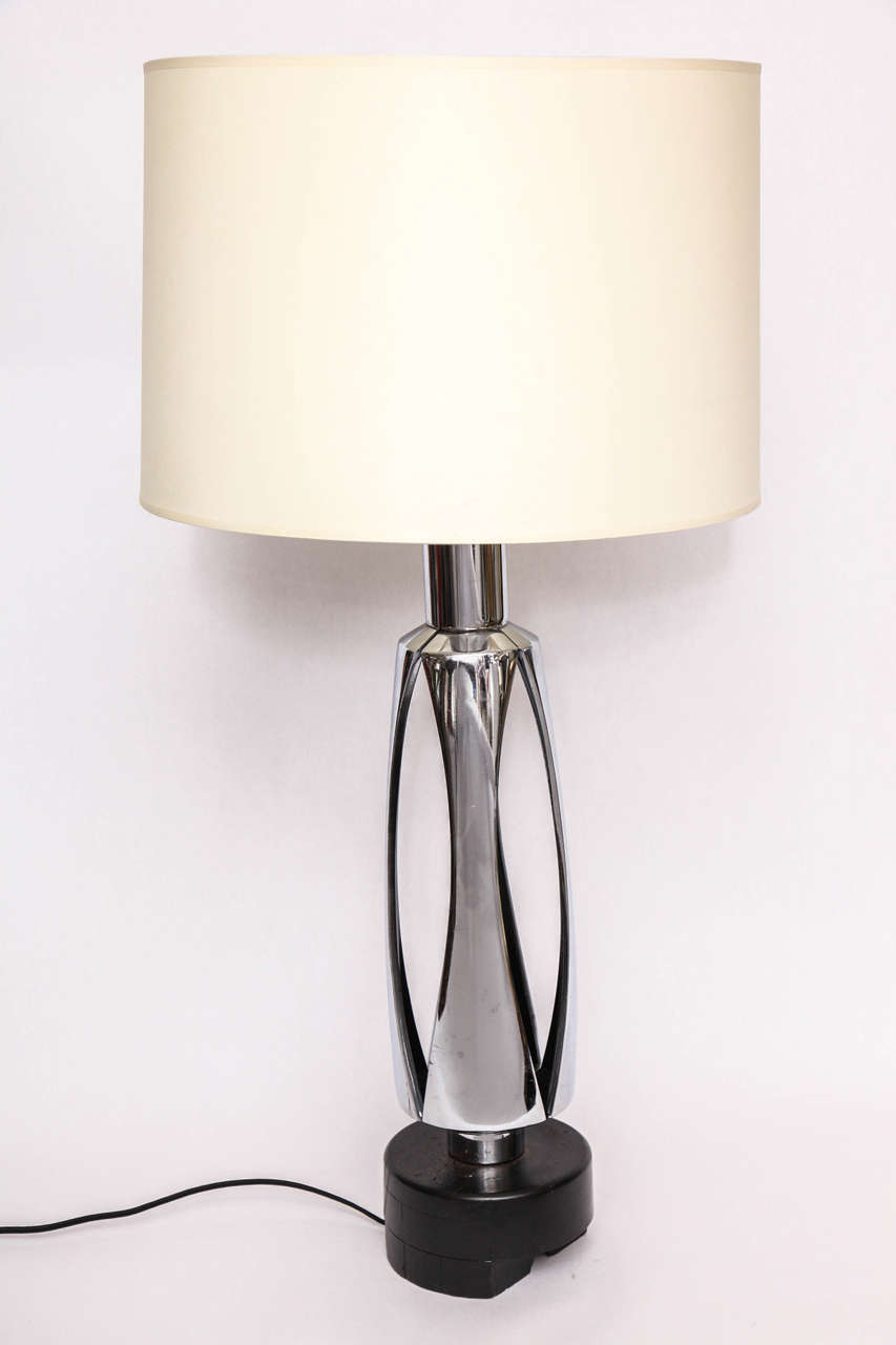 Table Lamp Mid Century Modern .Futuristic 1970's
New Sockets and Rewired
Shade not included