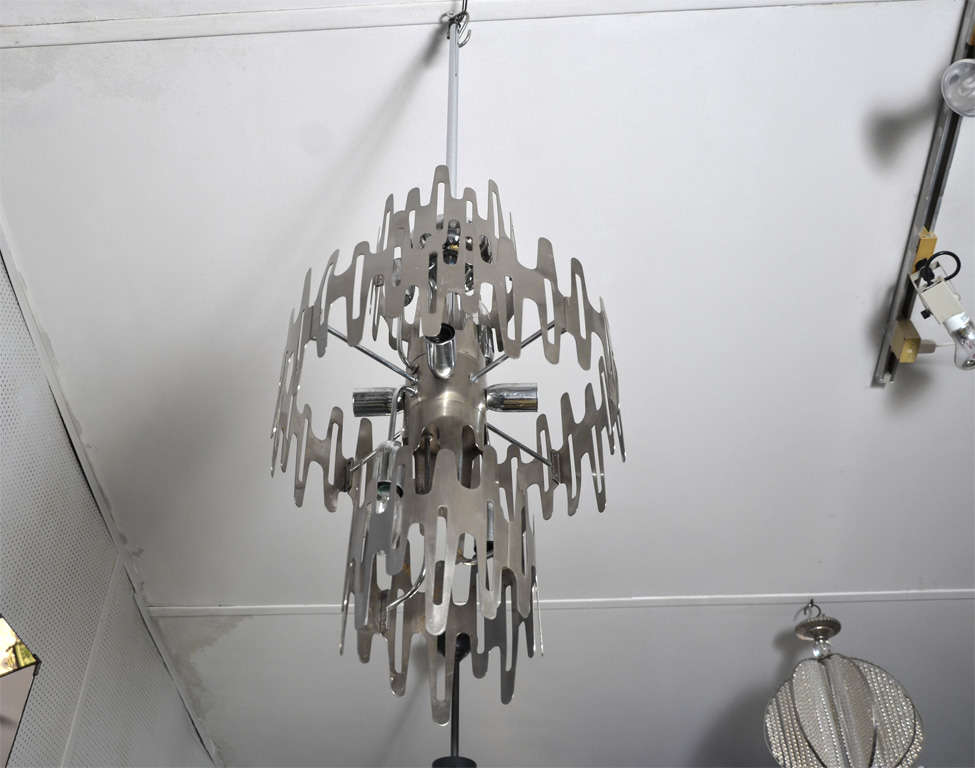 1970s Very Rare and Stylish Chandelier 3