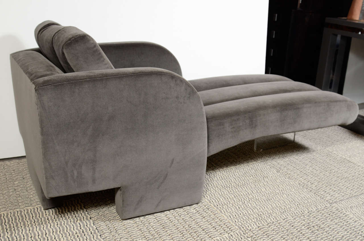 Outstanding Omnibus Chaise Lounge by Vladimir Kagan 1