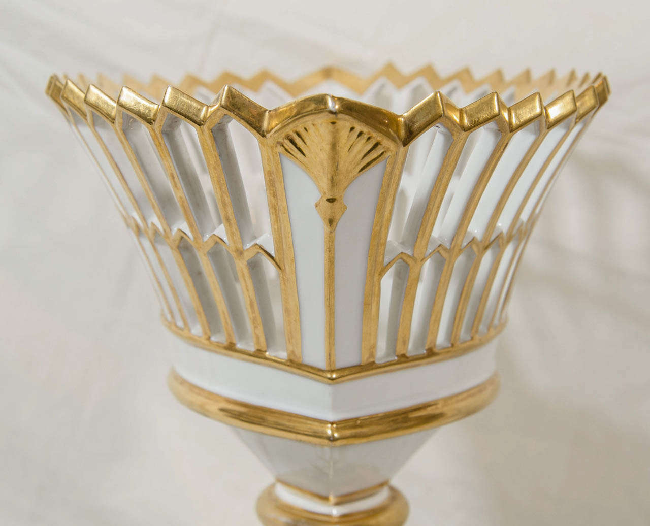 A Paris Porcelain Gilded Centerpiece Basket 2