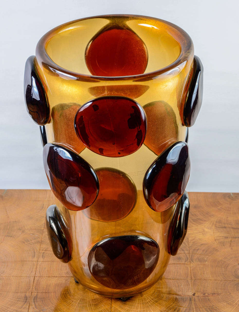 Mid-Century Modern Very Elegant Pair of Signed Murano Glass Vases, 1970s