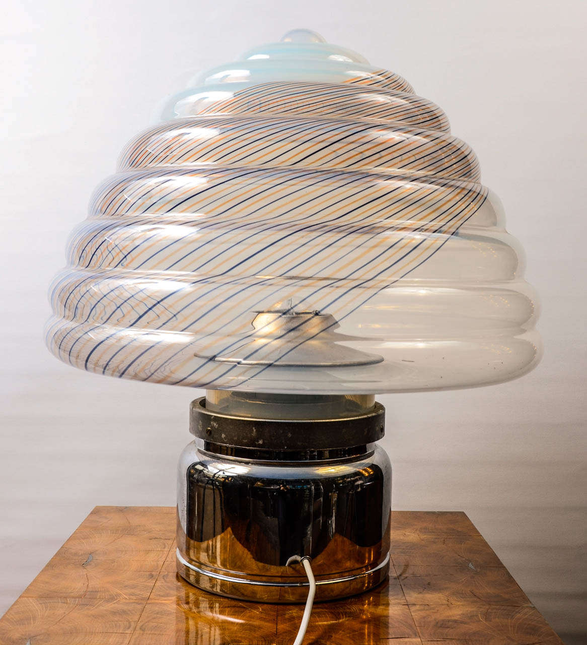Impressive pair of lamp by leucos, italian, made in the 1980's, metal and glass, one bulb, perfect condition.
