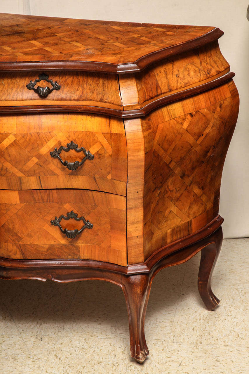 Pair of Parquetry Inlaid Bombe Shape Chest of Drawers 4