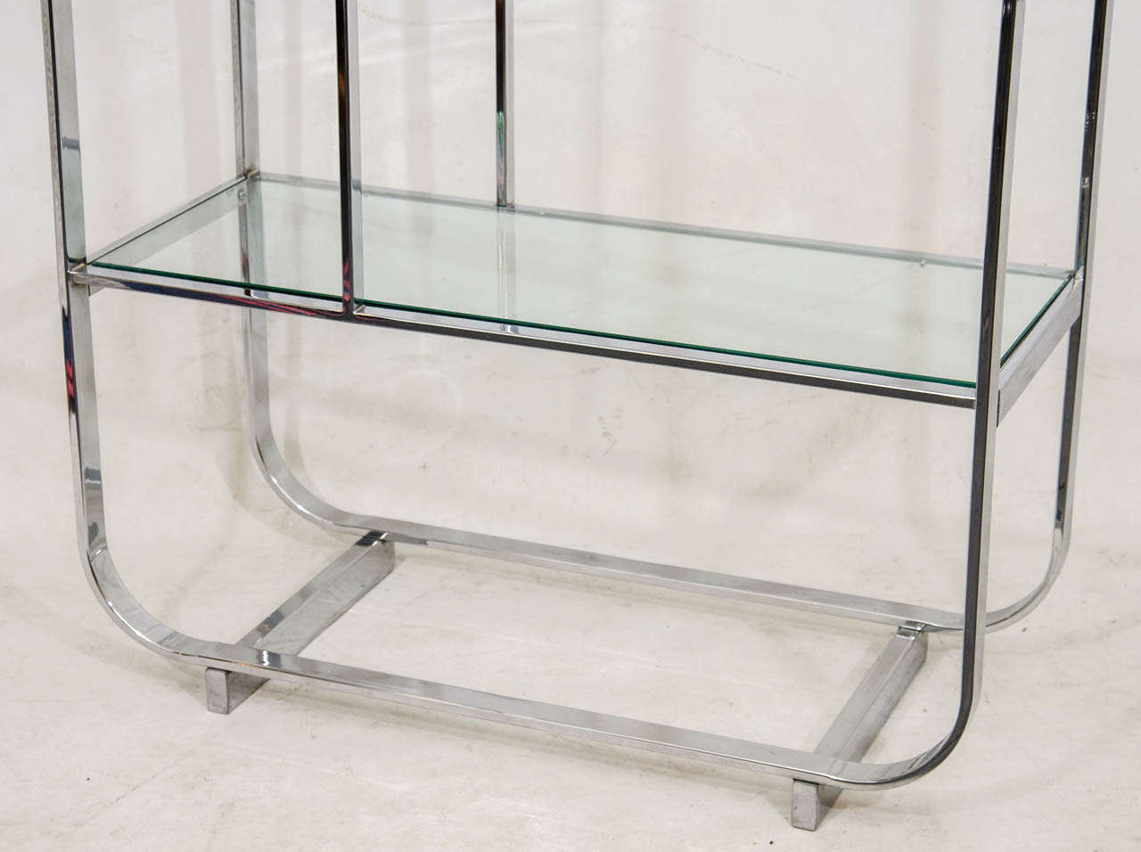 Mid-Century Modern Curved Chrome and Glass Étagère Attributed to Design Institute of America