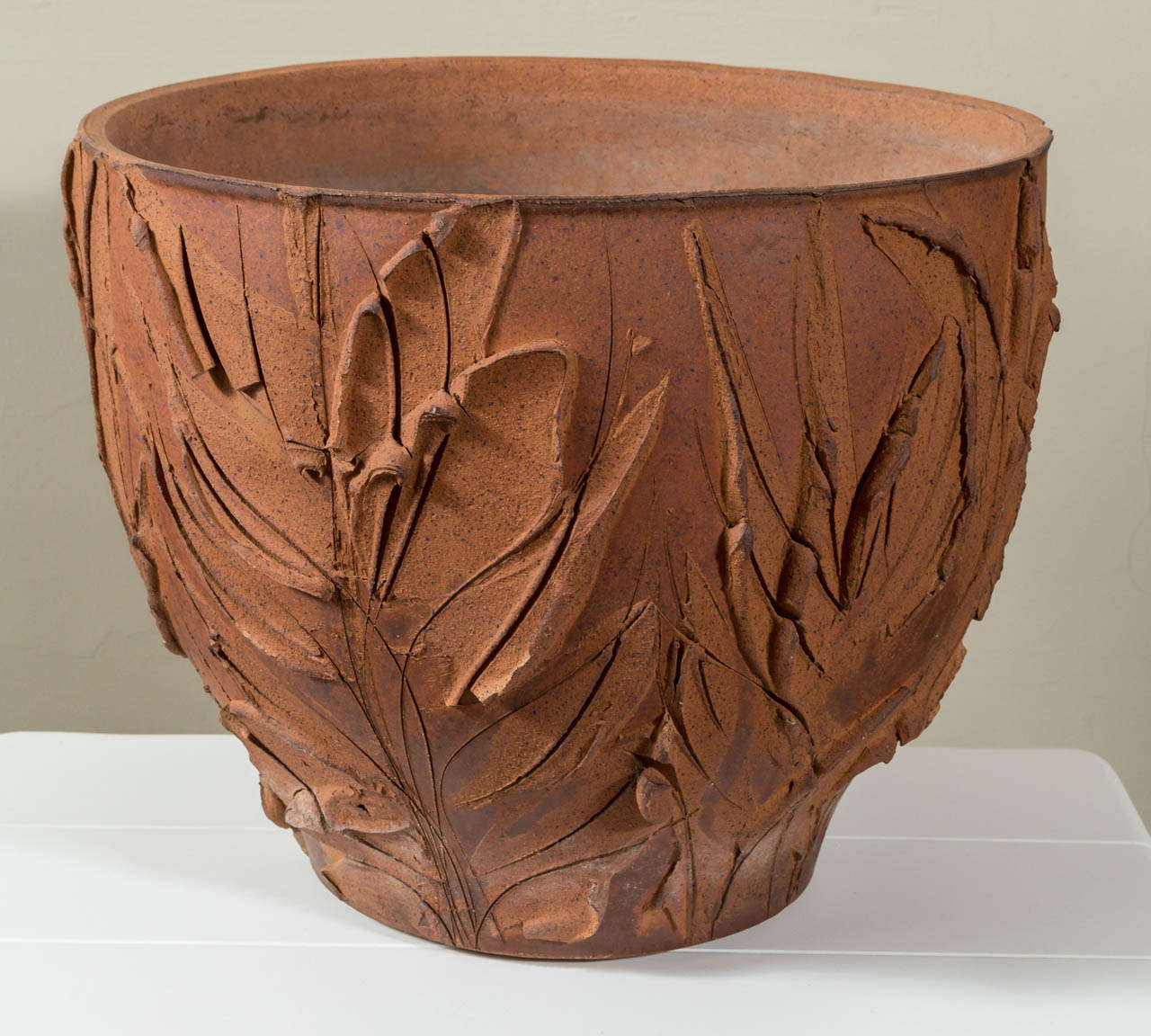 A rare large expressive textured pattern stoneware planter by David Cressey from the Achitectural Pottery Pro Artisan Series 1965