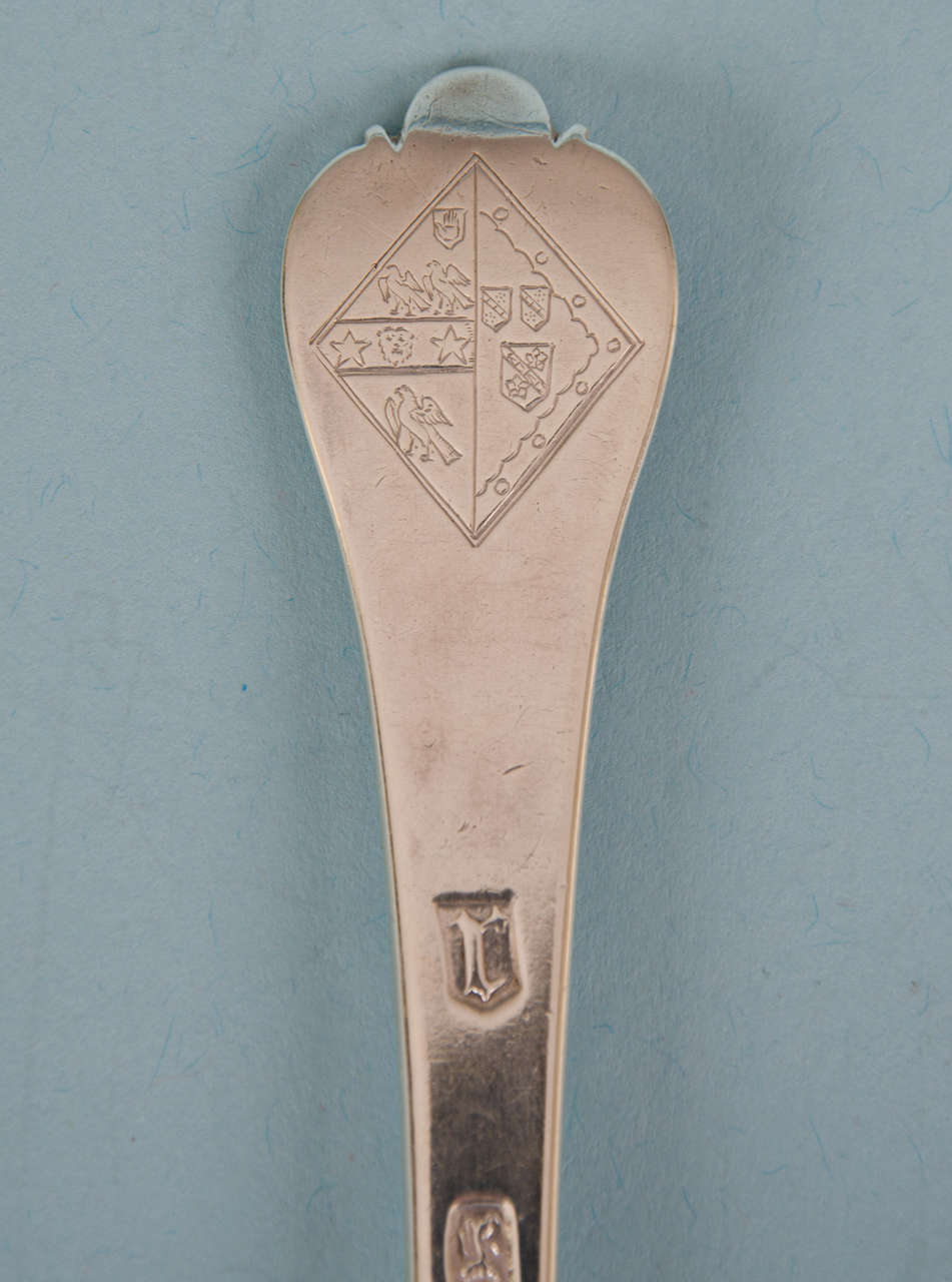 17th Century William & Mary Sterling Silver Trefid Spoon, London 1694 by Lawrence Jones For Sale