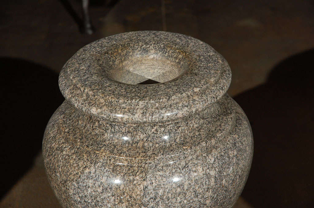 English Granite Urn, circa 1830 For Sale 1