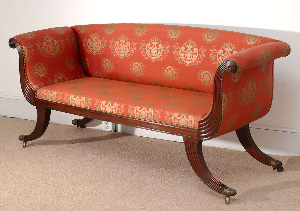 Federal Neoclassical New York Sofa, circa 1805 In Excellent Condition In Alexandria, VA