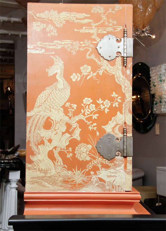 1940's Carved Chinoiserie Bar on Pedestal 3