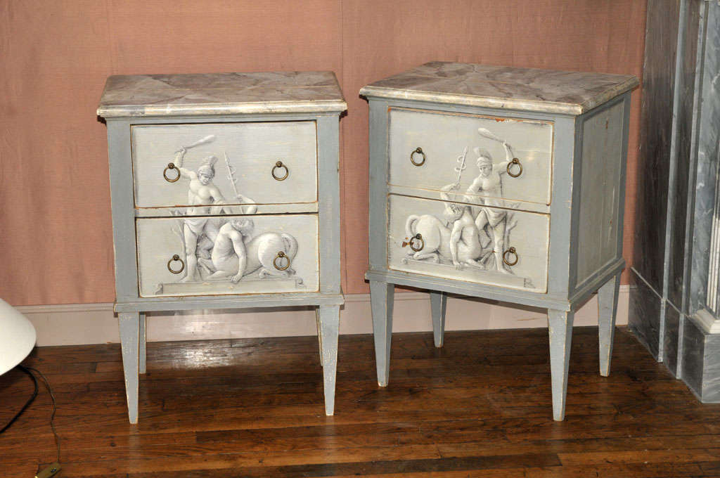 A Pair Of Painted Wooden Night Stands In Good Condition In Baambrugge, NL