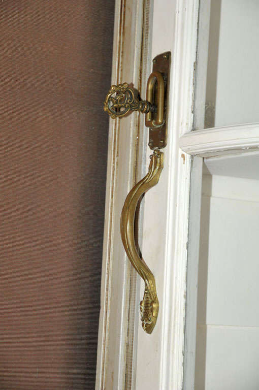 A pair of 19th century French Louis Philippe corner cupboards 1