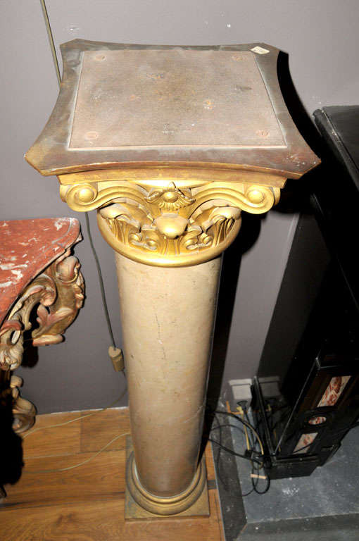 A pair of 19th century French Chassagne marble columns In Good Condition In Baambrugge, NL