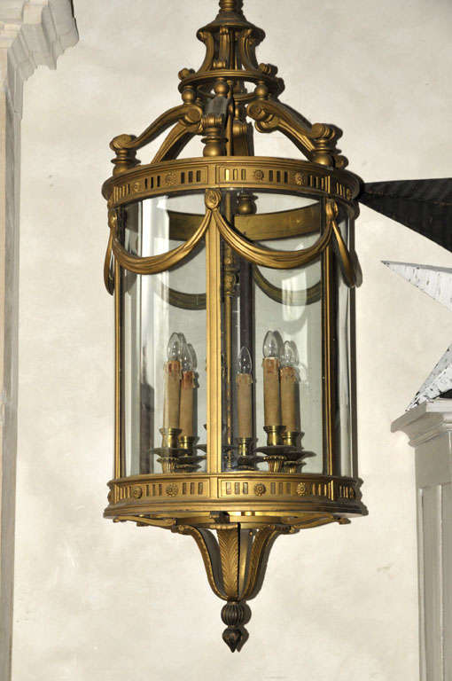 Louis XVI A large 19th century French Neoclassical gilt bronze cylindrical hall lantern