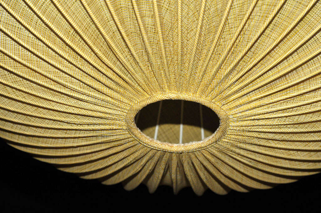 UFO shaped Danish pendant light (1950's) In Excellent Condition In Amsterdam, NL