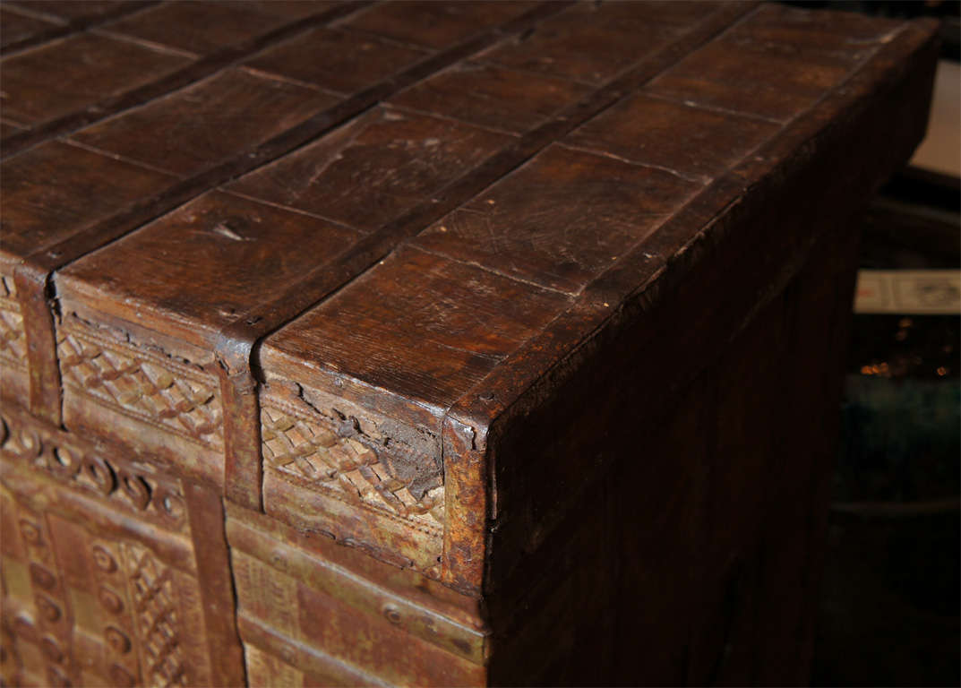 A  Large 19th Century Storage Chest From Napal In Good Condition In Hudson, NY