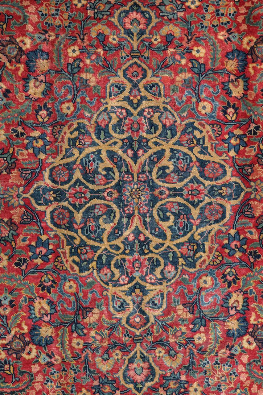 Antiker 1910er Jahre persischer Kermanshah Songhor Teppich, 4' x 6' (Persisch) im Angebot