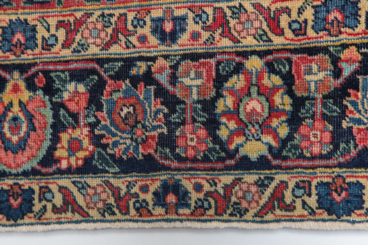 Antiker 1910er Jahre persischer Kermanshah Songhor Teppich, 4' x 6' (20. Jahrhundert) im Angebot