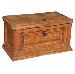 18th c. Oak Chest