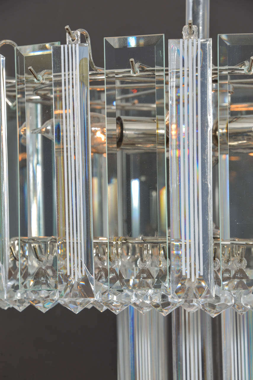 American Mid-Century Modern Lucite Chandelier For Sale