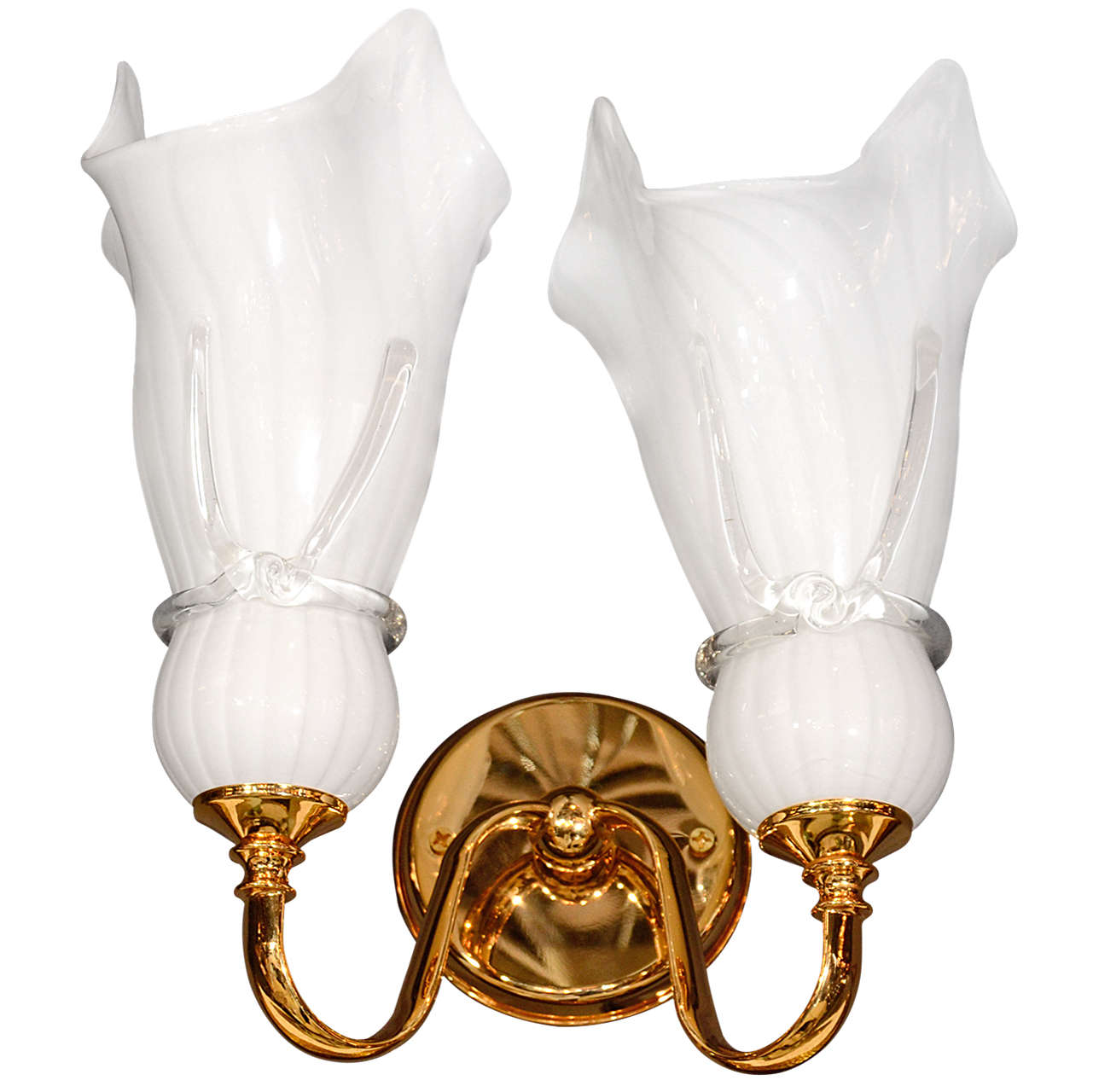 Elegant Mid-Century Modern Murano Glass Sconce with Fazzoletto Design