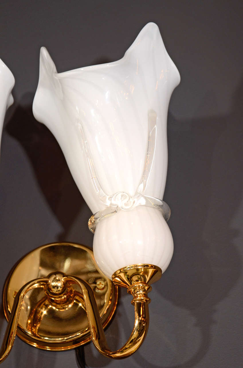 Late 20th Century Elegant Mid-Century Modern Murano Glass Sconce with Fazzoletto Design