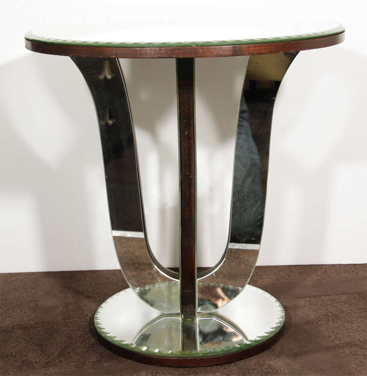 Classic Art Deco Mirrored Tulip Side Table In Excellent Condition In New York, NY