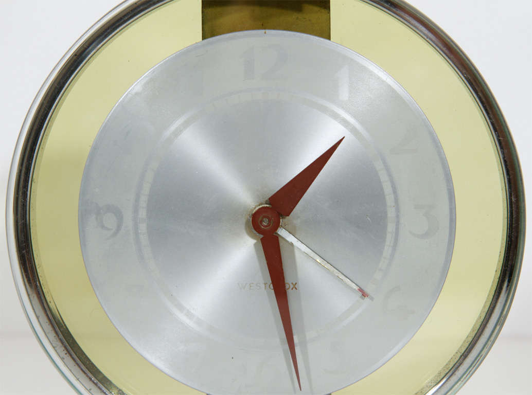 Art Deco Machine Age Chrome Clock In Excellent Condition In New York, NY
