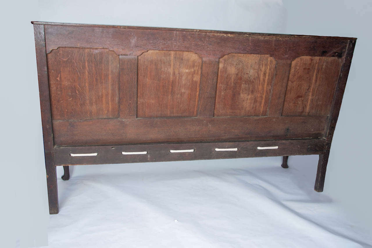 Rare Queen Anne Period Day Bed or Settle in English Oak, Circa 1710 2