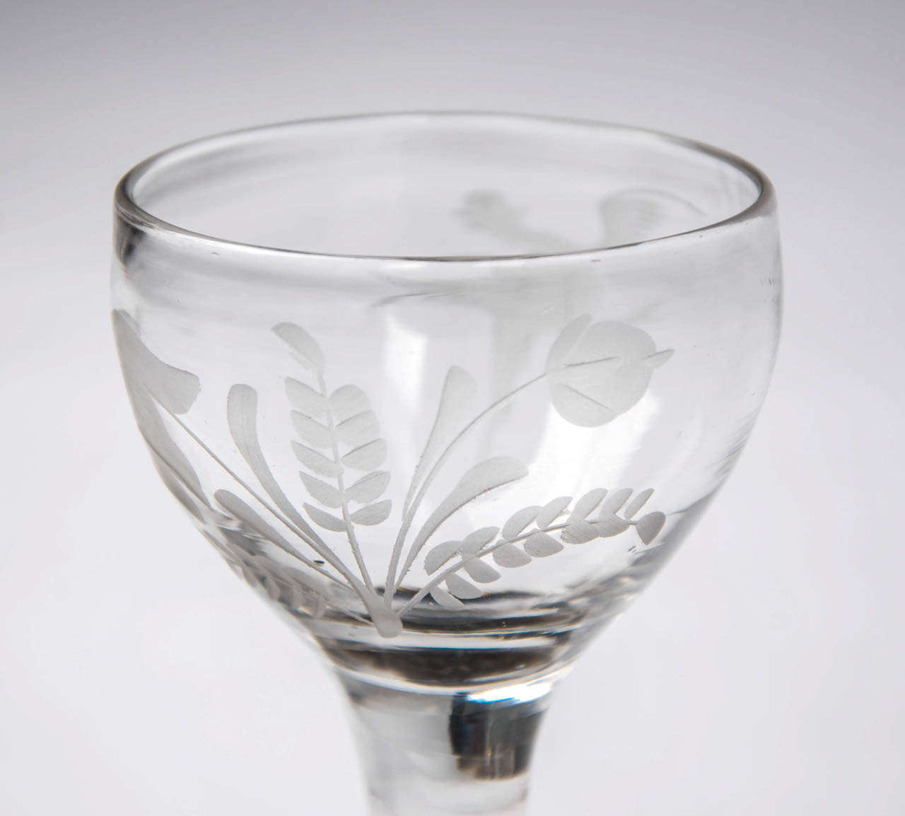 II, MEAD Drinking GLASS, English. Hand blown,"Jacobite Symbols