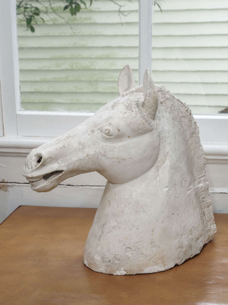 Chic decorative plaster horse head