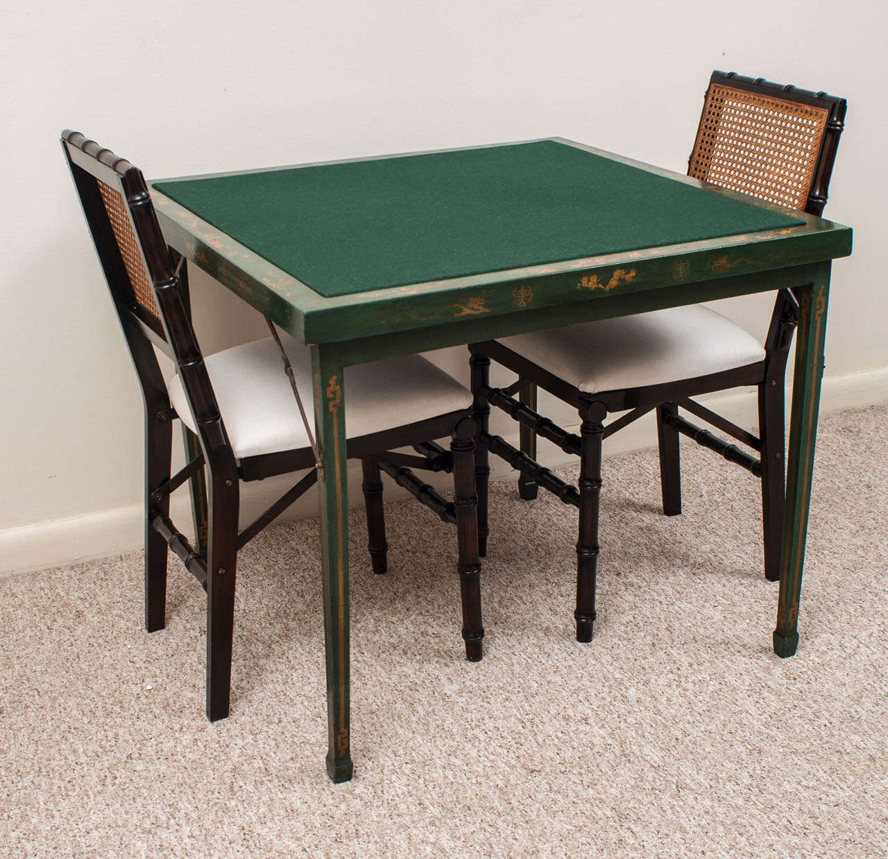 A Chinoiserie Green Lacquer Card Table 2